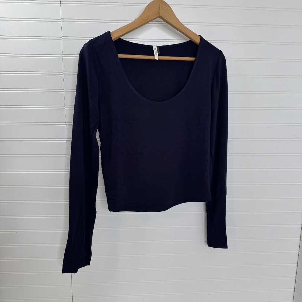 NEW Be Cool Long Sleeve Top Large